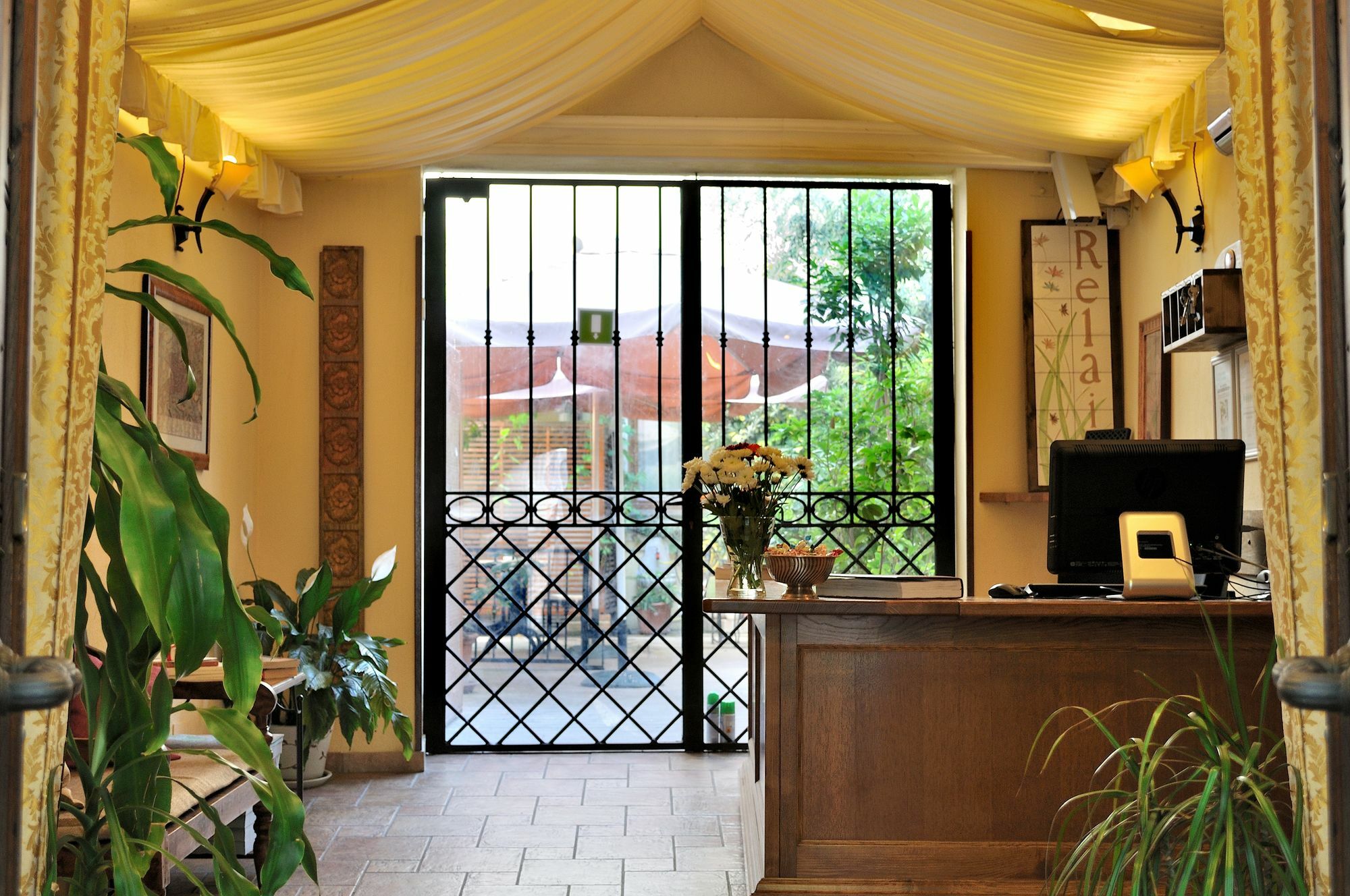Le Clarisse Trastevere Pensión